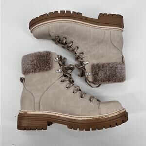 Time & Tru Women’s Size 8.5 Beige Lace Up Faux Fur Winter Boots Pre-Owned
